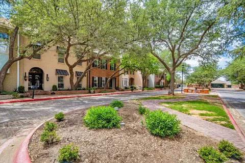 40 Lafayette Pl, Midland, TX 79705