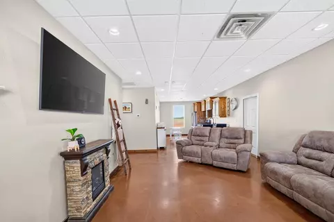 Living - 12107 E County Rd 89, Midland, TX 79706 photo 1 of 2