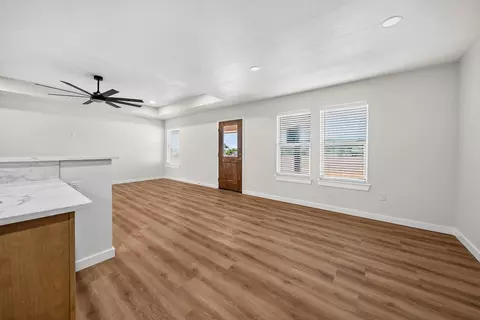 Living - 611613 Ridgeroad Dr, Big Spring, TX 79720 photo 4 of 4
