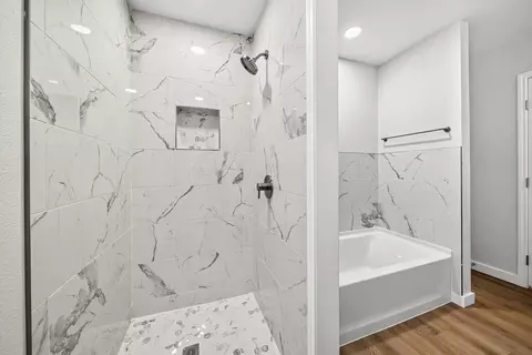 Bath - 611613 Ridgeroad Dr, Big Spring, TX 79720 photo 4 of 5