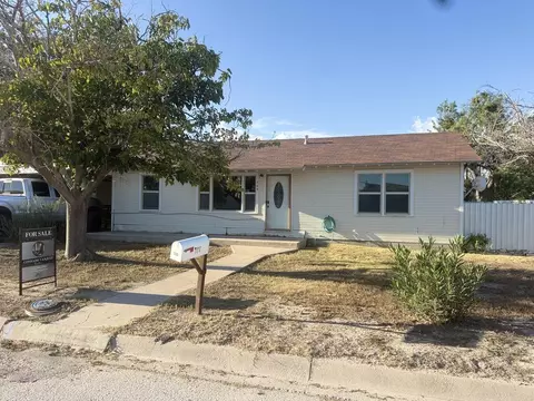 705 E 1st, Big Lake, TX 76932