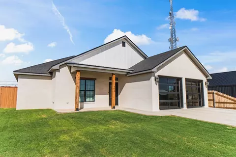 404 SW 2nd St, Seminole, TX 79360
