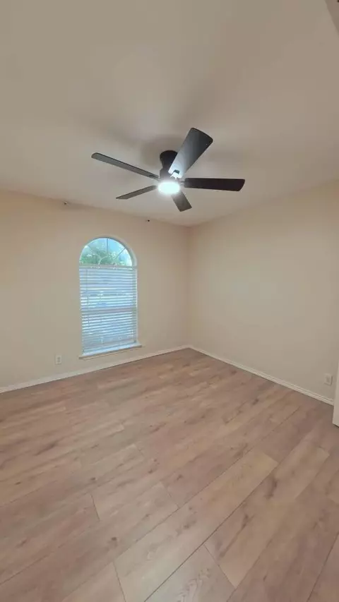Bedroom - 3501 Mark Ln, Midland, TX 79707 photo 5 of 13