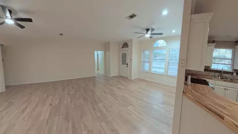 Living - 3501 Mark Ln, Midland, TX 79707 photo 2 of 17