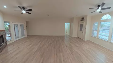 Living - 3501 Mark Ln, Midland, TX 79707 photo 3 of 17