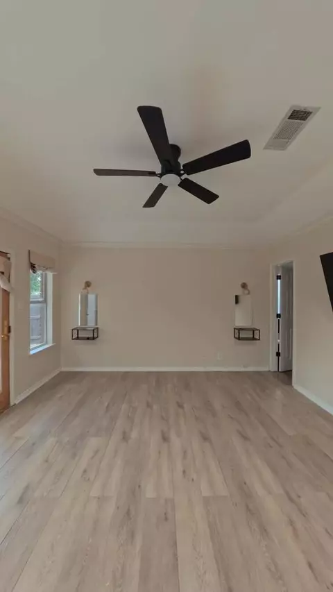 Living - 3501 Mark Ln, Midland, TX 79707 photo 16 of 17