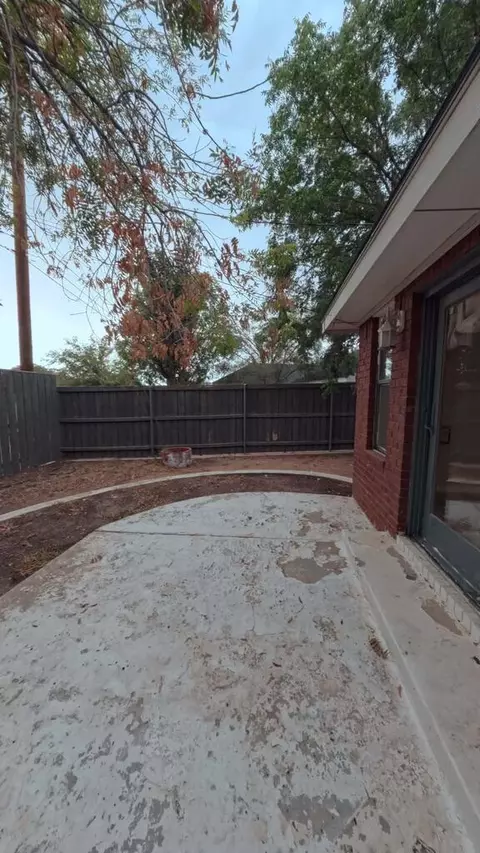 Exterior - 3501 Mark Ln, Midland, TX 79707 photo 10 of 11