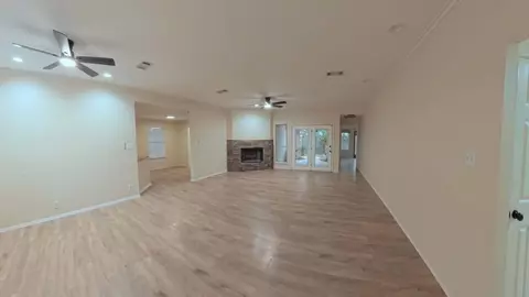 Living - 3501 Mark Ln, Midland, TX 79707 photo 4 of 17