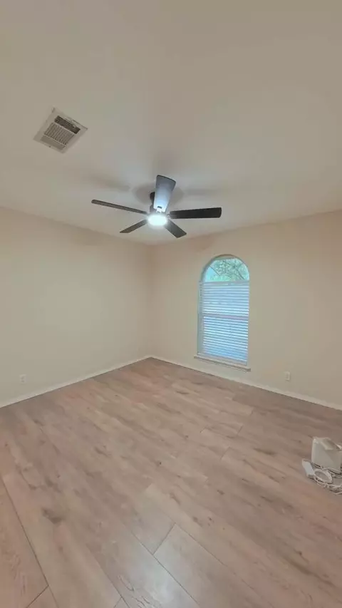 Bedroom - 3501 Mark Ln, Midland, TX 79707 photo 10 of 13