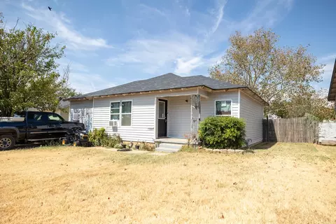 211 35th St, Snyder, TX 79549