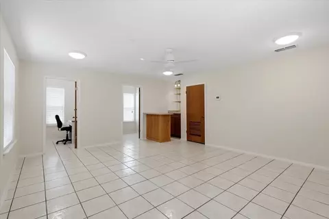 Living - 2715 Coronado Ave, Big Spring, TX 79720 photo 9 of 10