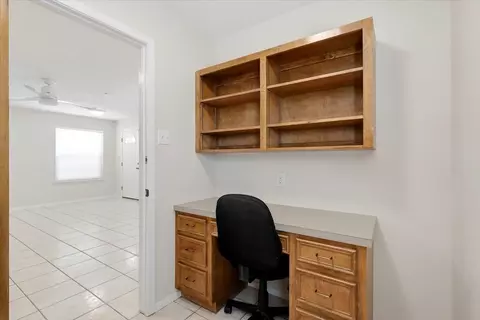 Entry Way - 2715 Coronado Ave, Big Spring, TX 79720 photo 4 of 4