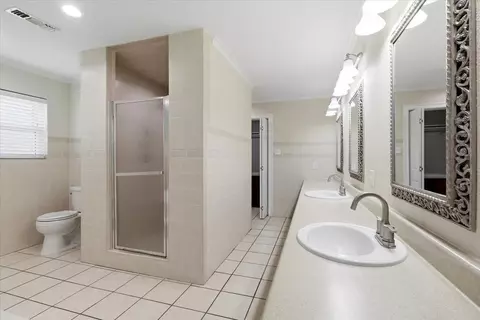 Bath - 2715 Coronado Ave, Big Spring, TX 79720 photo 6 of 12