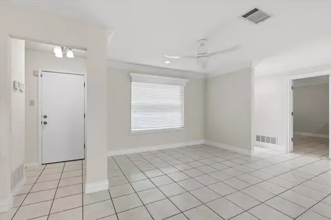 Living - 2715 Coronado Ave, Big Spring, TX 79720 photo 8 of 10