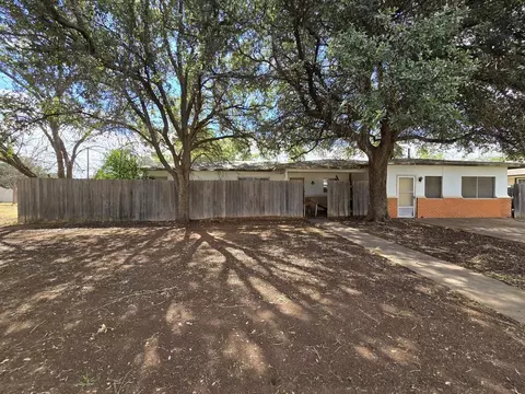 1505 Community Ln, Midland, TX 79701