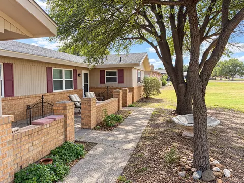 7108 N County Rd 1298, Midland, TX 79707