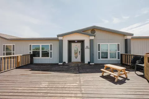 15356 N Hollyhock Ave, Gardendale, TX 79758