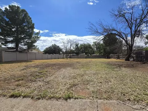 1503 Community Ln, Midland, TX 79701