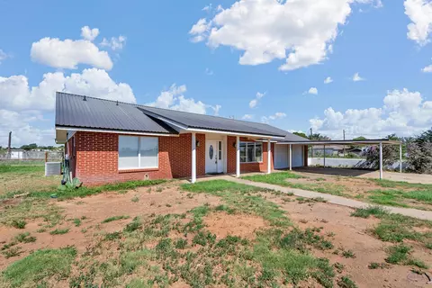 820 SE 2001, Andrews, TX 79714