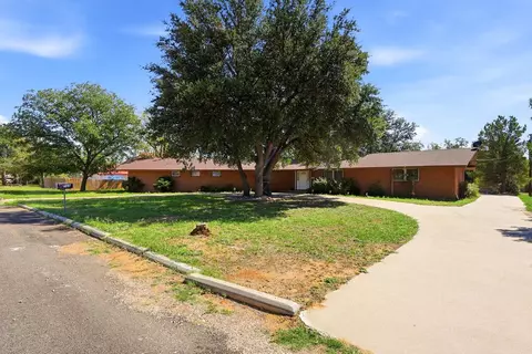 725 Marshall St, Colorado City, TX 79512