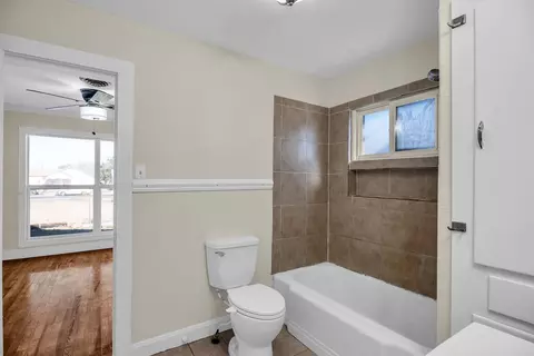 Bath - 206 E 16th St, Big Spring, TX 79720 photo 2 of 2