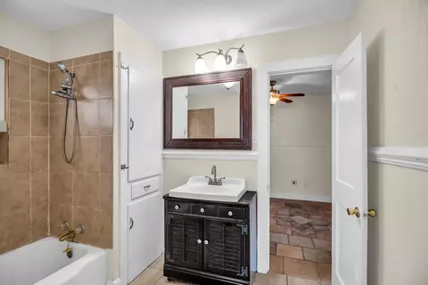 Bath - 206 E 16th St, Big Spring, TX 79720 photo 1 of 2