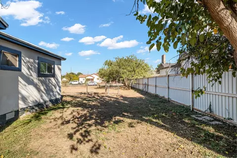Exterior - 206 E 16th St, Big Spring, TX 79720 photo 5 of 8