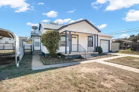 Exterior - 206 E 16th St, Big Spring, TX 79720 photo 3 of 8