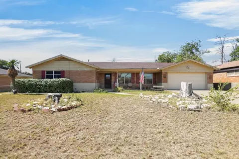 2003 Sands St, Midland, TX 79705