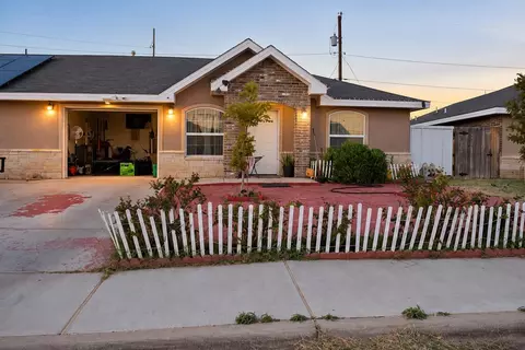 1219 Elm Ave, Midland, TX 79705