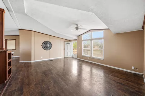 Living - 1601 Todd Rd, Big Spring, TX 79720 photo 3 of 8