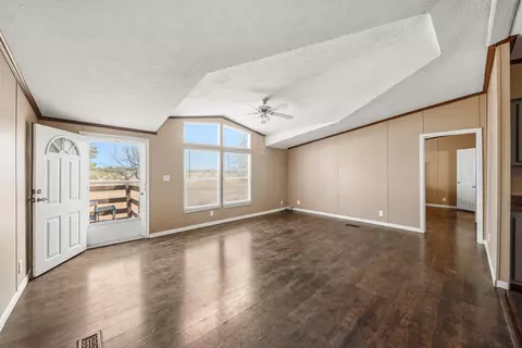 Living - 1601 Todd Rd, Big Spring, TX 79720 photo 2 of 8