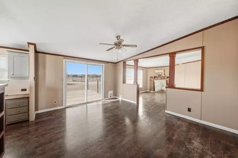 Living - 1601 Todd Rd, Big Spring, TX 79720 photo 5 of 8
