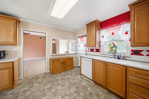 Kitchen - 6801 E Midway Rd, Big Spring, TX 79720 photo 3 of 3