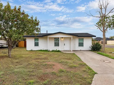 3811 Cedar Spg, Midland, TX 79703