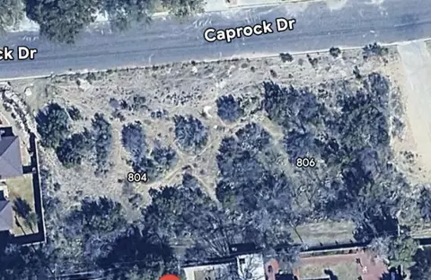 806 Caprock Dr, Big Spring, TX 79720 photo 3
