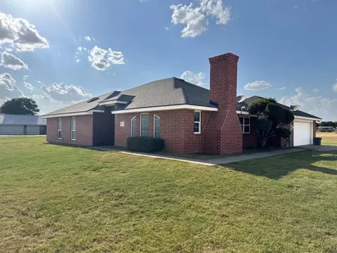 6211 E County Rd 105, Midland, TX 79706