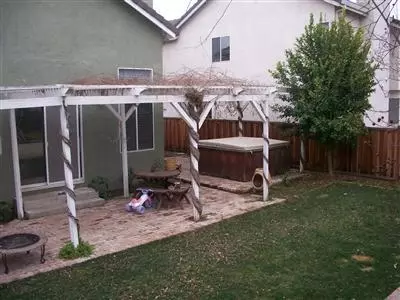 131 S 3rd St, Tracy, CA 95376 photo 2