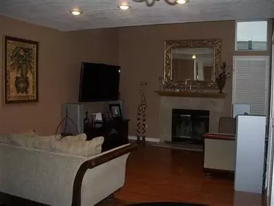 131 S 3rd St, Tracy, CA 95376 photo 4
