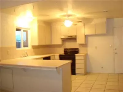 1465 Ridgecrest Dr, Manteca, CA 95336 photo 2