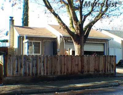 2332 Chrysler Dr, Modesto, CA 95350 photo 1
