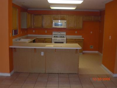 1024 Goldfinch Ln, Patterson, CA 95363 photo 2