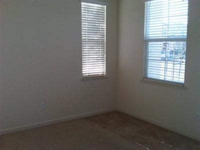 6216 Shaefer Ct, Riverbank, CA 95367 photo 2