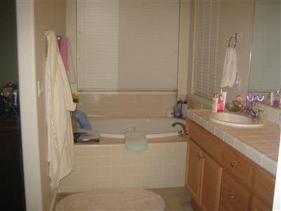 2136 Pedro Ln, Tracy, CA 95377 photo 4