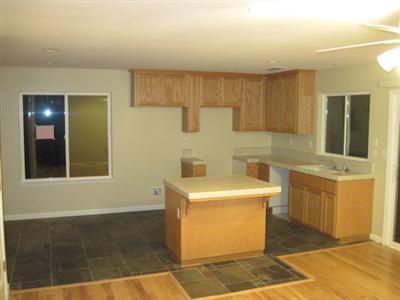 1835 Sierraglen Ave, Turlock, CA 95380 photo 2