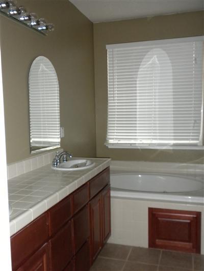 111 Shea Ct, Tracy, CA 95377 photo 9