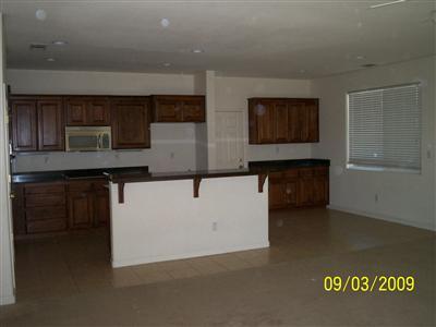 301 Orange Blossom Ln, Patterson, CA 95363 photo 2