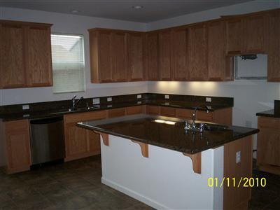301 Orange Blossom Ln, Patterson, CA 95363 photo 3