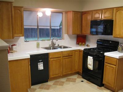 425 S Lee Ave, Lodi, CA 95240 photo 8