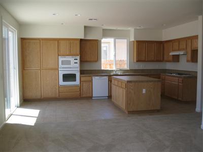 1596 Topiary Dr, Manteca, CA 95337 photo 3